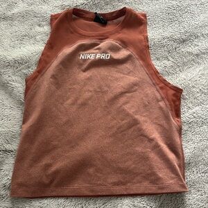 Nike Pro Athletic Tank Medium